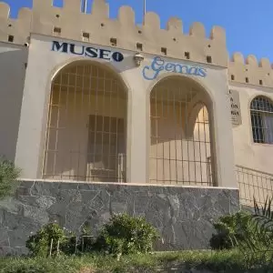 Museo-de-Gemas-300x3001-1